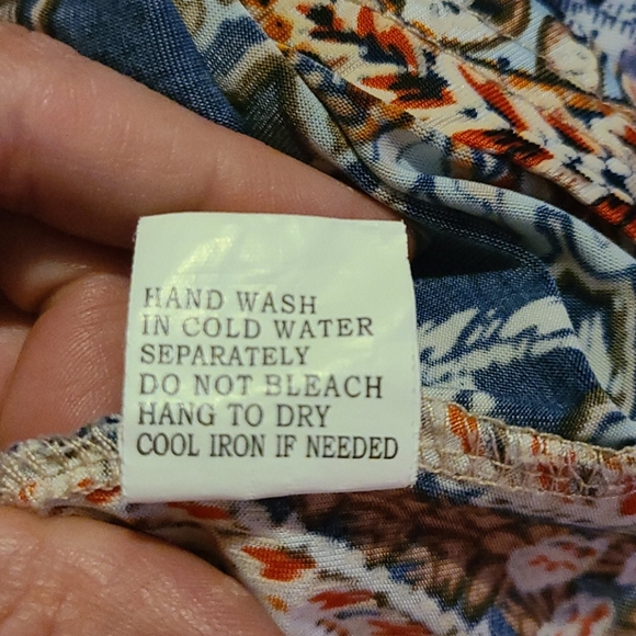 ✨2/$12 Stem&Vine Tunic/Top - Picture 6 of 7